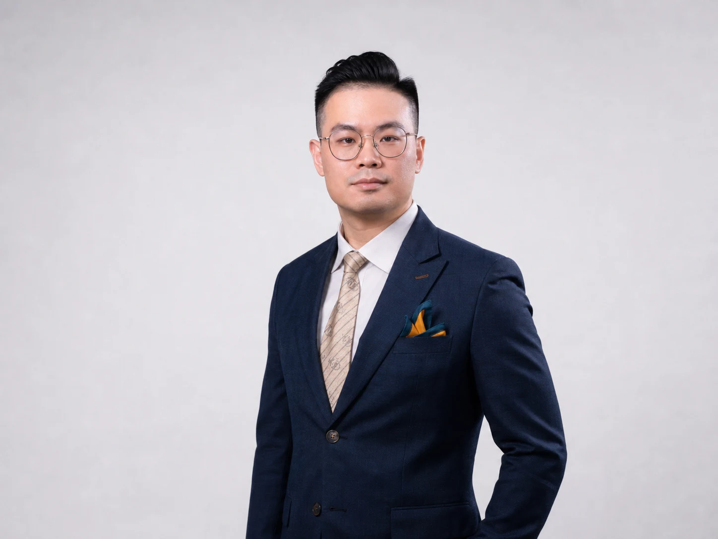 柏大龙